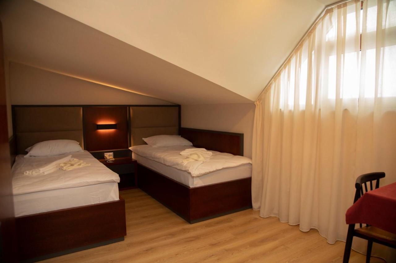 Hotel Oferta Prizren Kültér fotó