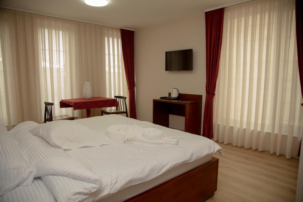 Hotel Oferta Prizren Kültér fotó